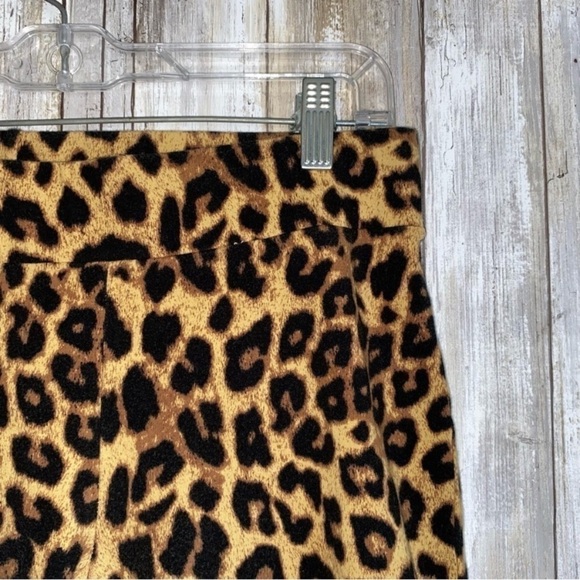 Torrid Leopard Leggings - Picture 4 of 5